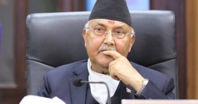 Nepal: Minisitiri w’Intebe yafunze uwo yasimbuye nyuma y’umunsi umwe ku butegetsi