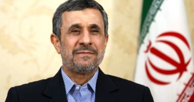 Mahmoud Ahmadinejad wabaye Perezida wa Iran yaguye mu bitero bya Amerika