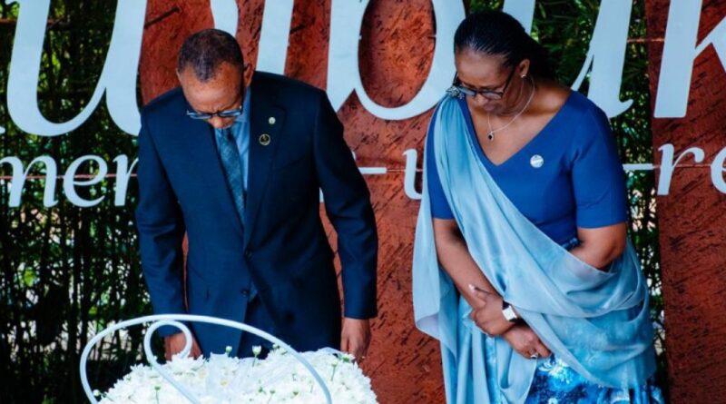 Perezida Kagame na Madamu Jeannette Kagame batangije #Kwibuka32