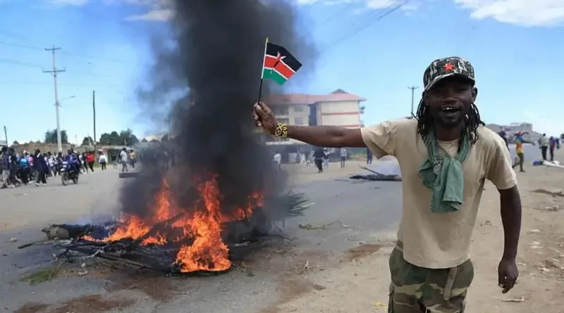 Umudepite wa Amerika yabwiye Trump ko ntacyo akwiye gusaba Afurika kuko yayihagarikiye inkunga