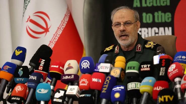 Isi igiye gutungurwa – Iran yateguje intambara karahabutaka